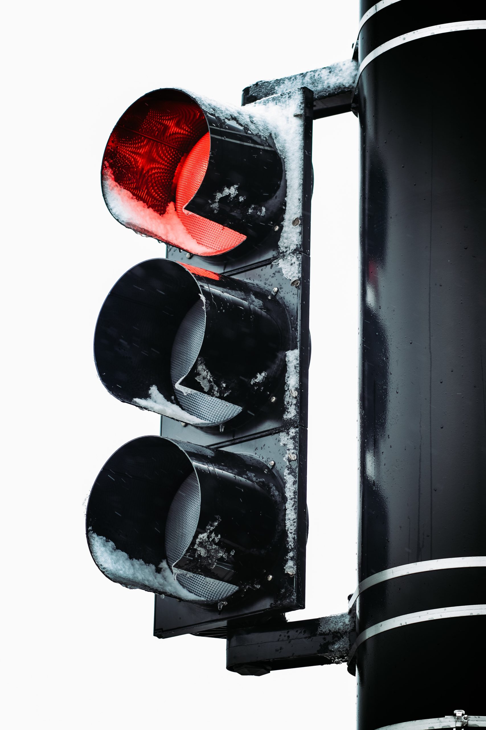 Photo by Zachariah Garrison: https://www.pexels.com/photo/black-traffic-light-1959841/